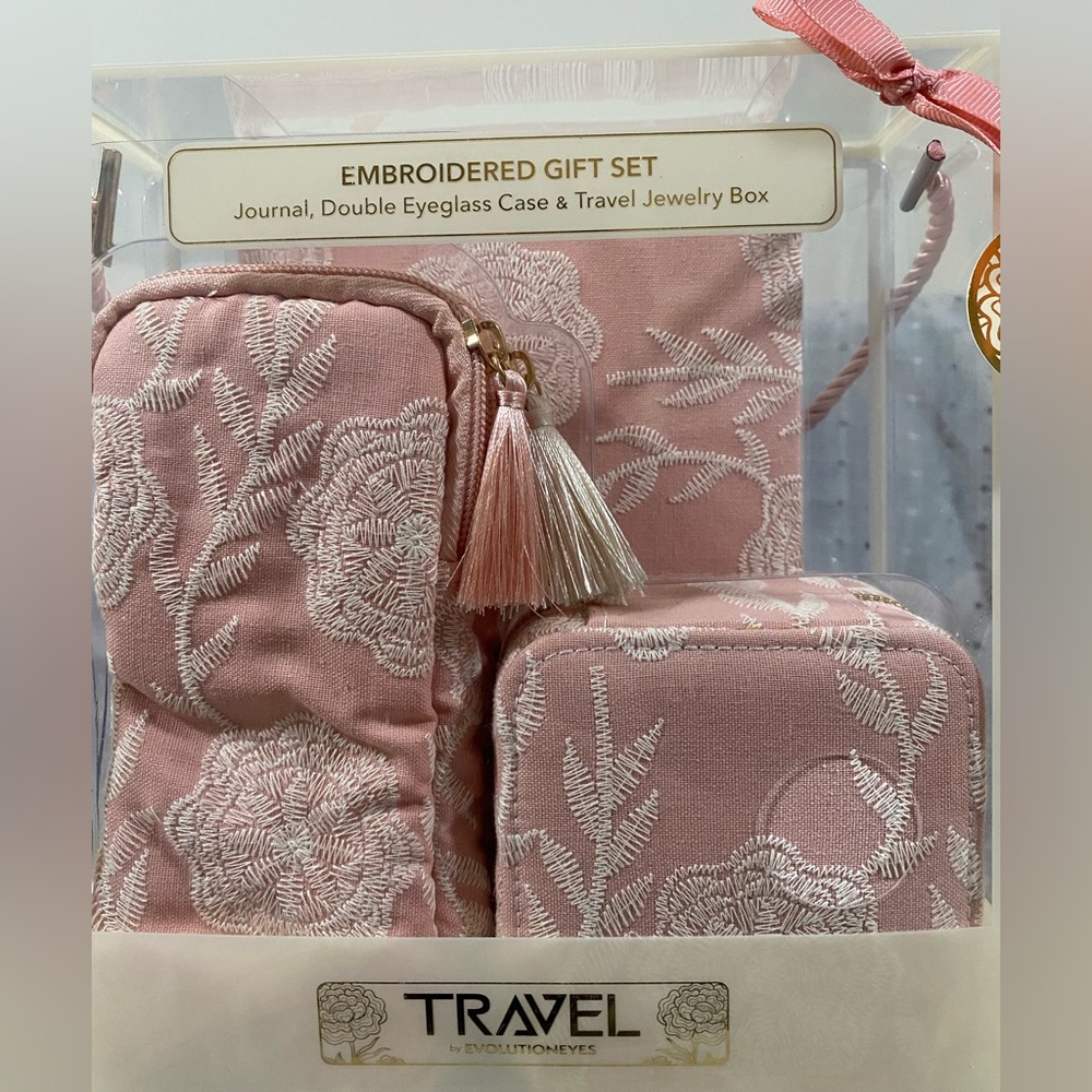 NEW Embroidered Gift Set - Picture 14 of 15